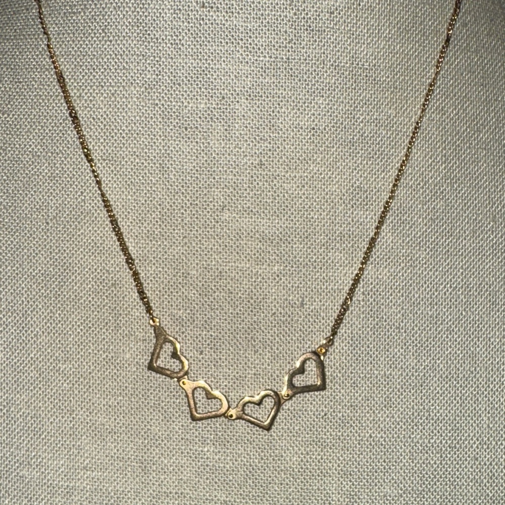 Vintage Avon Gold Plated Heart Necklace